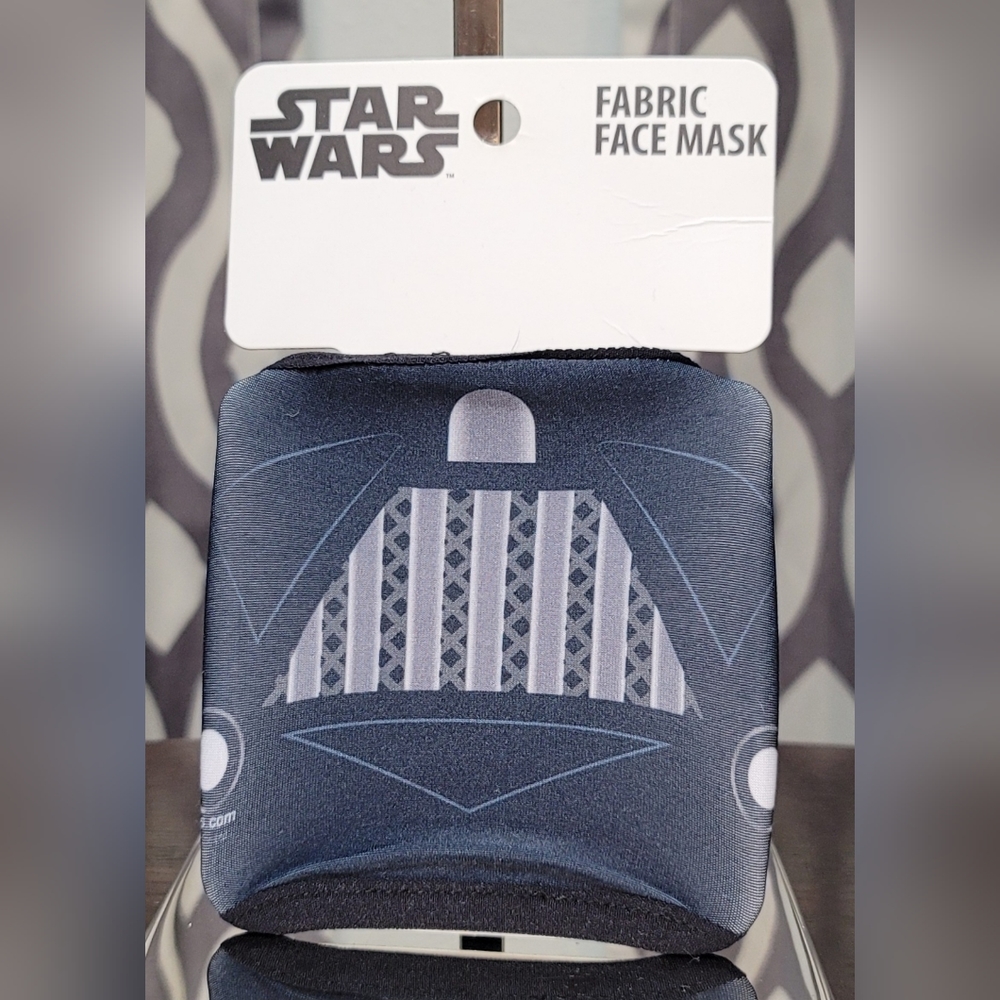 Disney Star Wars Darth Vader Kids Fabric Face Mask Ages 4 & Up NEW!